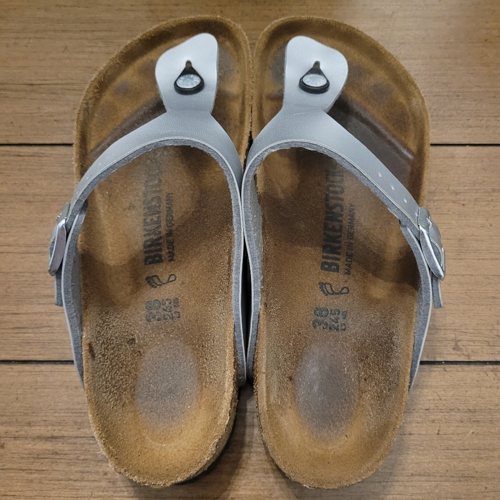 SOLD - BIRKENSTOCK GIZEH Birko-Flor Sandals Silver - Picture 6 of 7